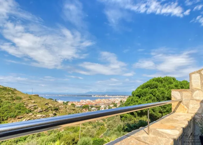 Sanne شقة روساس